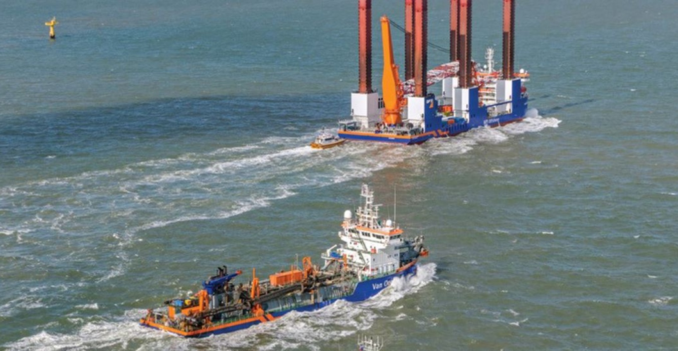 Alphatron Marine re-signed the Premium Membership agreement with Van Oord